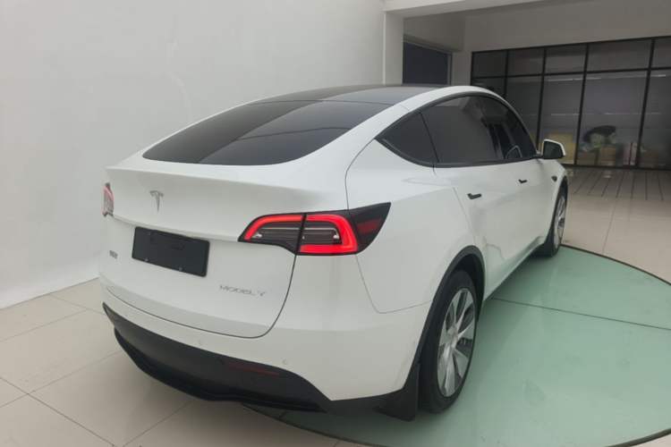 Used Tesla Model Y 2021 Long-Range All-Wheel-Drive Version 3D7 Rear Right 45 Deg