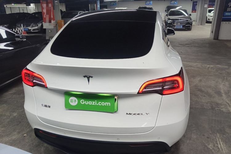 Used Tesla Model Y 2021 Long-Range All-Wheel-Drive Version Rear