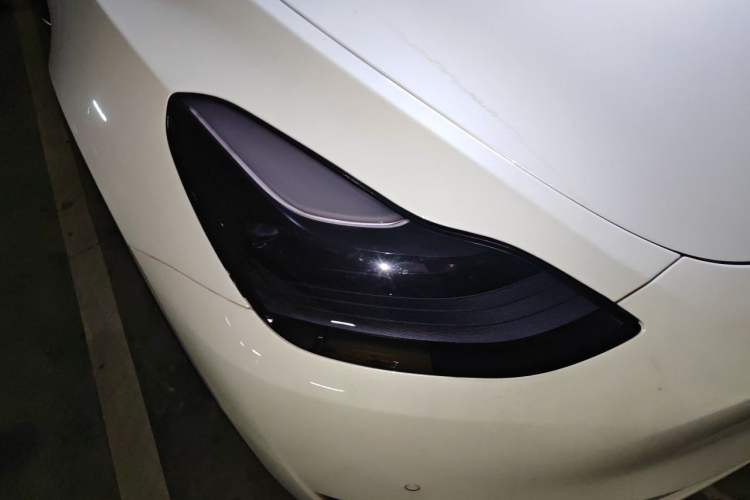 Used Tesla Model Y 2021 Long-Range All-Wheel-Drive Version Right Front Headlight