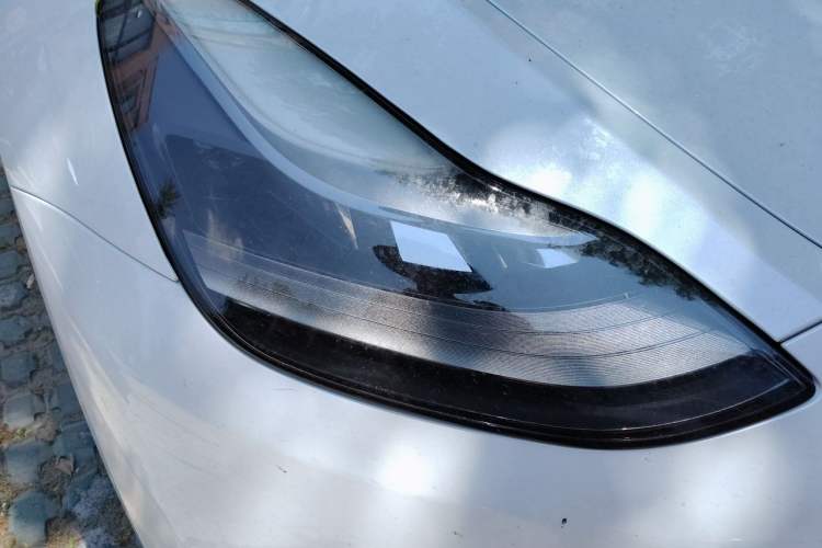 Used Tesla Model Y 2021 Standard Range Rear-Wheel Drive Version Right Front Headlight