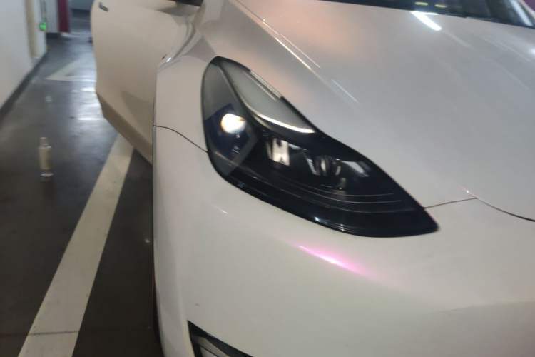 Used Tesla Model Y 2021 Standard Range Rear-Wheel Drive Version Right Front Headlight