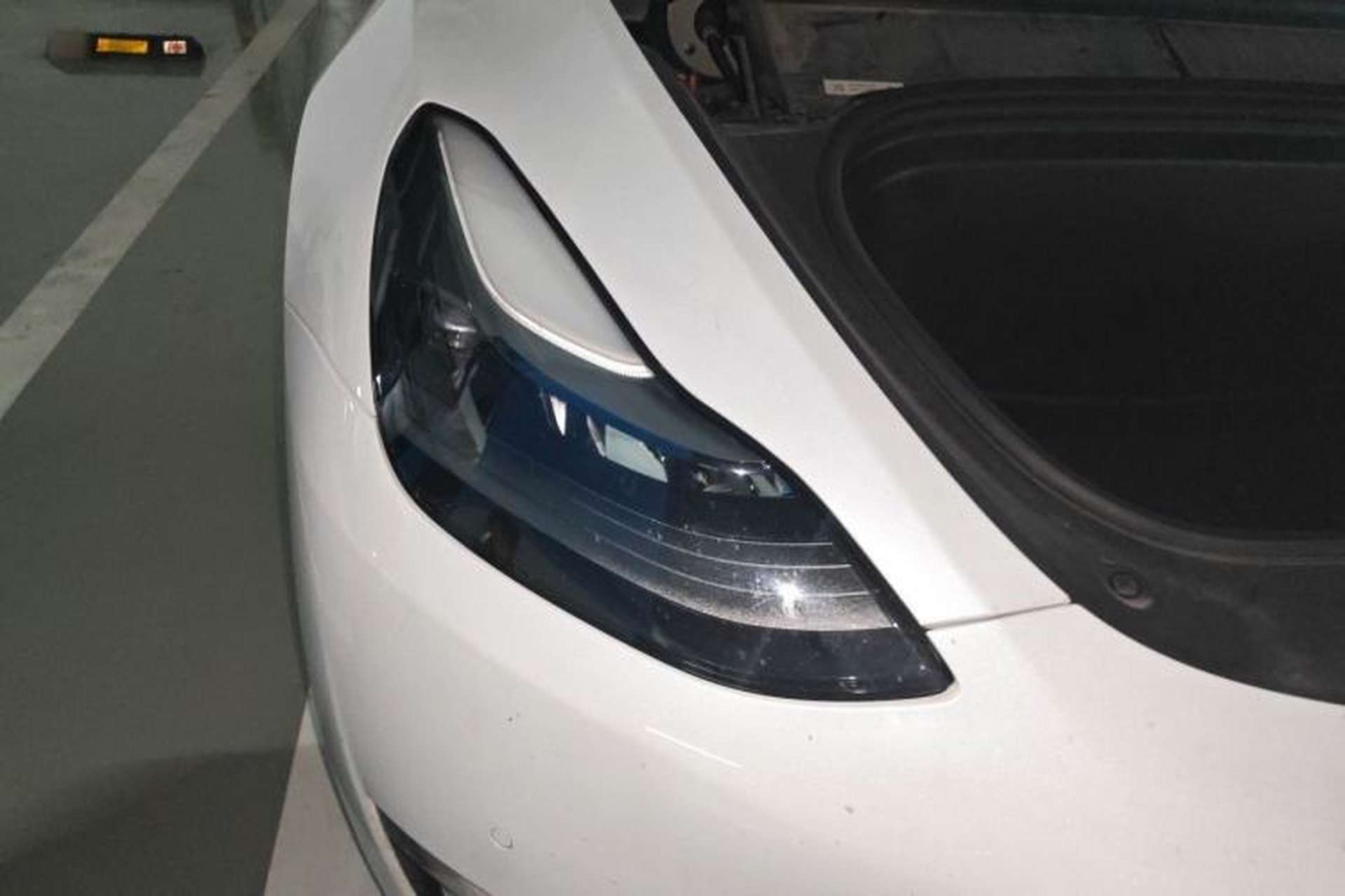 Used Tesla Model Y 2021 Standard Range Rear-Wheel Drive Version Right Front Headlight