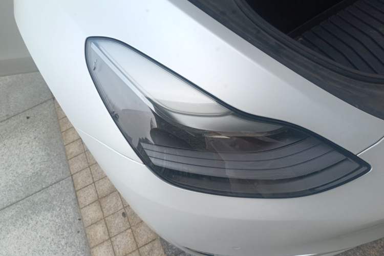 Used Tesla Model Y 2021 Long-Range All-Wheel-Drive Version 3D7 Right Front Headlight