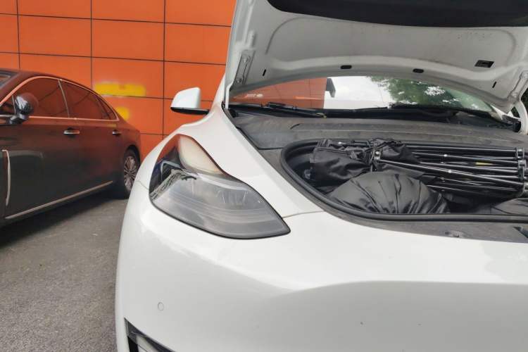 Used Tesla Model Y 2021 Long-Range All-Wheel-Drive Version Right Front Headlight