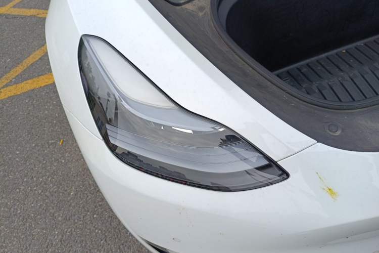 Used Tesla Model Y 2021 Long-Range All-Wheel-Drive Version 3D7 Right Front Headlight