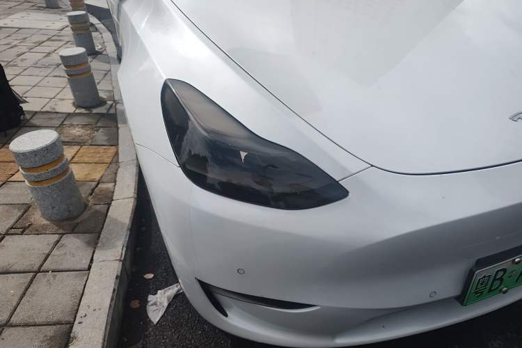Used Tesla Model Y 2021 Long-Range All-Wheel-Drive Version 3D7 Right Front Headlight