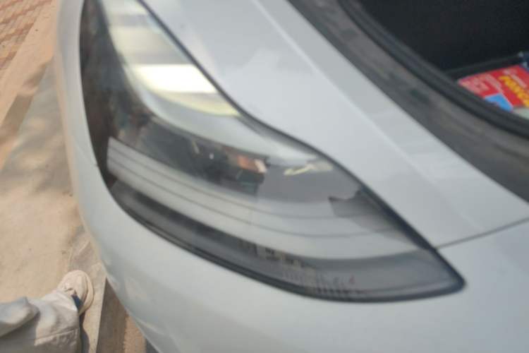 Used Tesla Model Y 2021 Long-Range All-Wheel-Drive Version Right Front Headlight