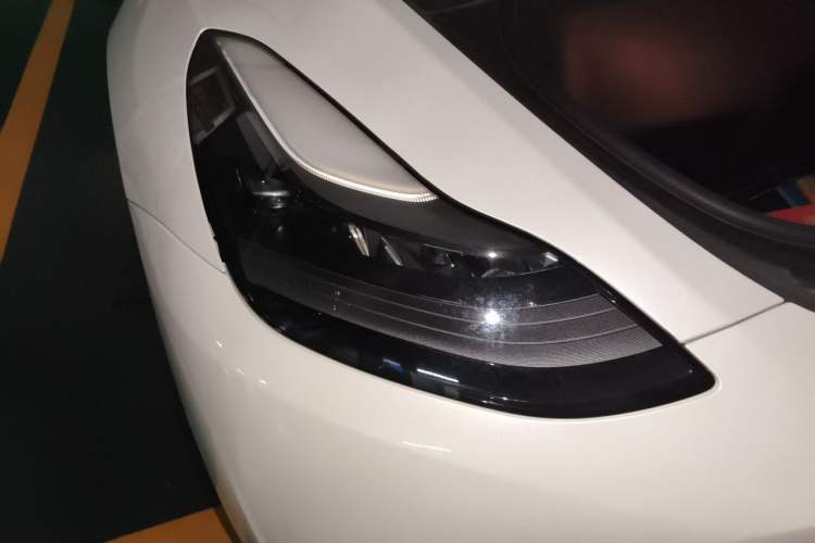 Used Tesla Model Y 2021 Long-Range All-Wheel-Drive Version 3D7 Right Front Headlight