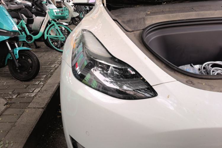 Used Tesla Model Y 2021 Long-Range All-Wheel-Drive Version Right Front Headlight