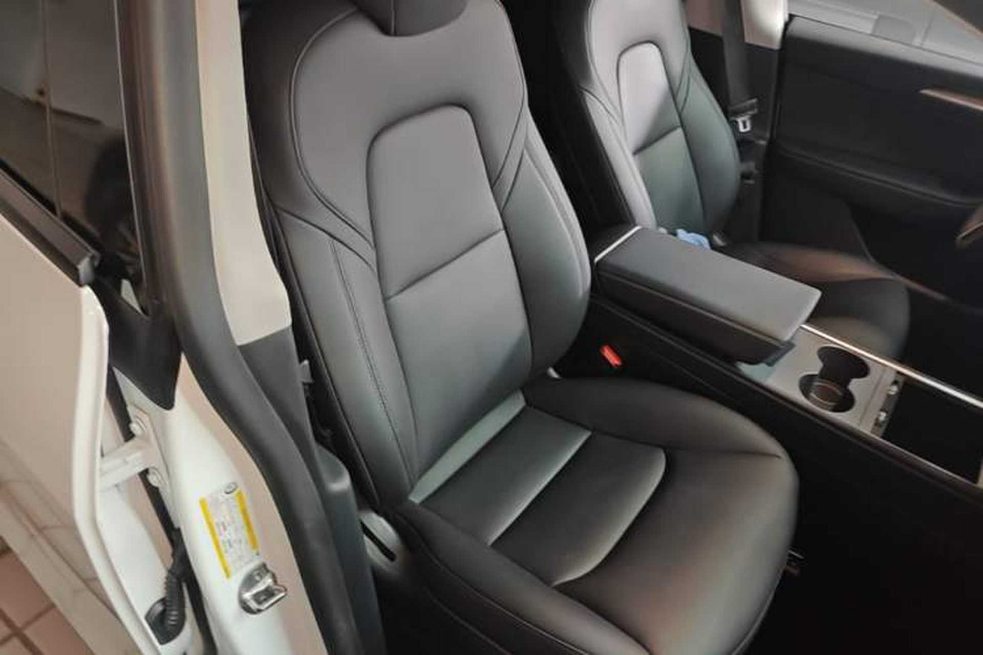 Used Tesla Model Y 2021 Long-Range All-Wheel-Drive Version Right Front Seat