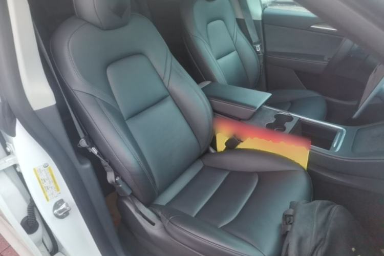 Used Tesla Model Y 2021 Long-Range All-Wheel-Drive Version Right Front Seat