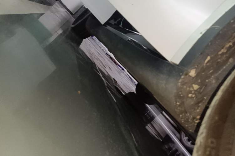 Used Tesla Model Y 2021 Standard Range Rear-Wheel Drive Version Right Side Sill