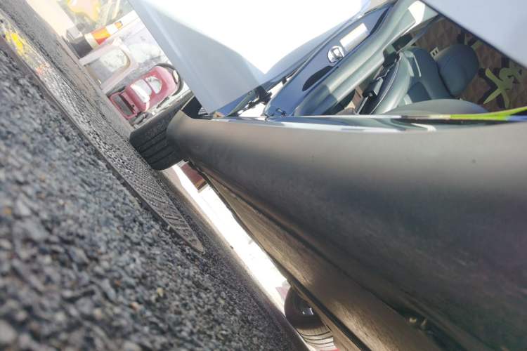 Used Tesla Model Y 2021 Standard Range Rear-Wheel Drive Version Right Side Sill