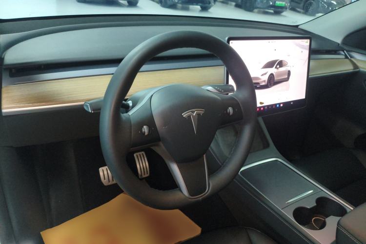 Used Tesla Model Y 2021 Performance High-Performance All-Wheel-Drive Version Steering Wheel
