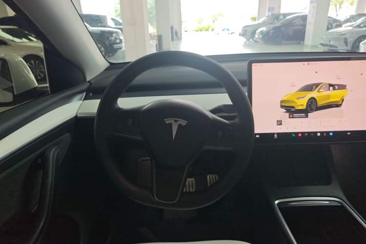 Used Tesla Model Y 2021 Performance High-Performance All-Wheel-Drive Version Steering Wheel