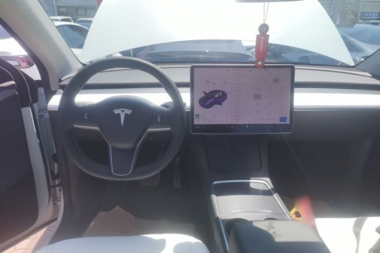Used Tesla Model Y 2021 Revised Version Long-Range All-Wheel Drive Edition 3D5 Steering Wheel