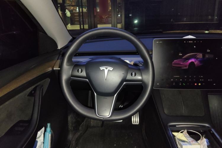 Used Tesla Model Y 2021 Performance High-Performance All-Wheel-Drive Version Steering Wheel