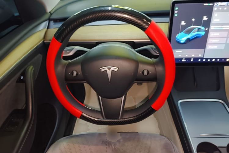 Used Tesla Model Y 2021 Standard Range Rear-Wheel Drive Version Steering Wheel