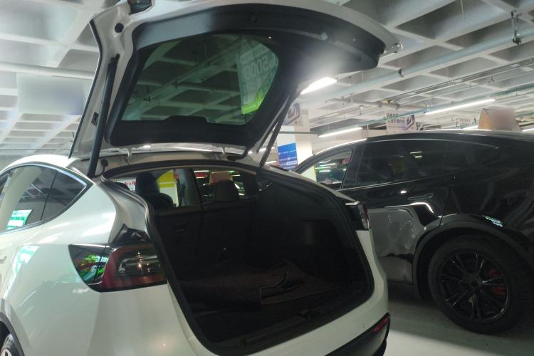 Used Tesla Model Y 2021 Performance High-Performance All-Wheel-Drive Version Trunk