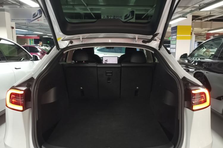 Used Tesla Model Y 2021 Performance High-Performance All-Wheel-Drive Version Trunk