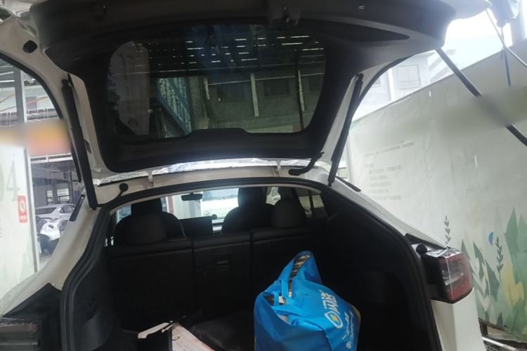 Used Tesla Model Y 2021 Long-Range All-Wheel-Drive Version 3D7 Trunk