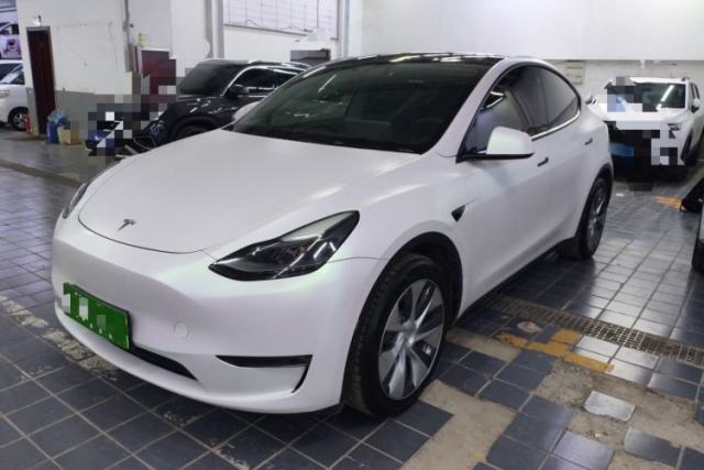 Ojetý Tesla Model Y 2021 Standard Range Rear-Wheel Drive Version