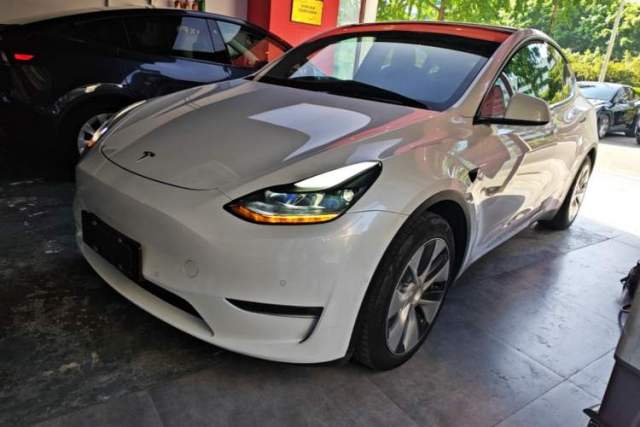 Used Tesla Model Y 2021 Standard Range Rear-Wheel Drive Version