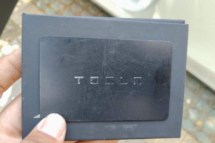 Used Tesla Model Y 2021 Standard Range Rear-Wheel Drive Version Vehicle Key