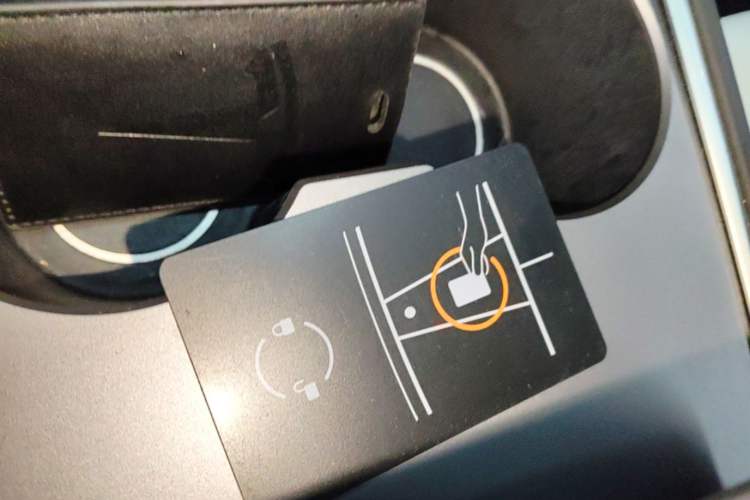 Used Tesla Model Y 2021 Performance High-Performance All-Wheel-Drive Version Vehicle Key