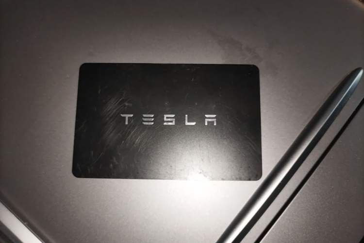 Used Tesla Model Y 2021 Standard Range Rear-Wheel Drive Version Vehicle Key