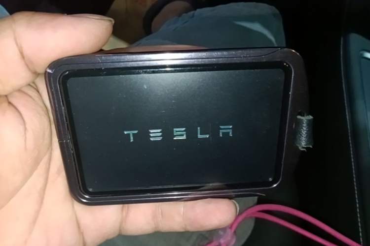 Used Tesla Model Y 2021 Standard Range Rear-Wheel Drive Version Vehicle Key