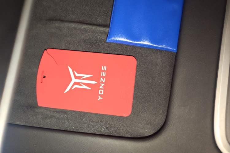 Used Tesla Model Y 2021 Standard Range Rear-Wheel Drive Version Vehicle Key
