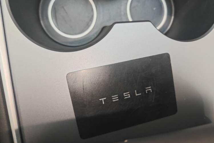Used Tesla Model Y 2021 Standard Range Rear-Wheel Drive Version Vehicle Key