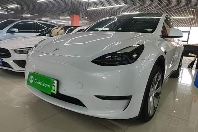 Used Tesla Model Y 2021 Long-Range All-Wheel-Drive Version