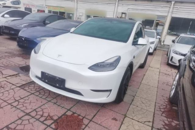 Used Tesla Model Y 2021 Long-Range All-Wheel-Drive Version