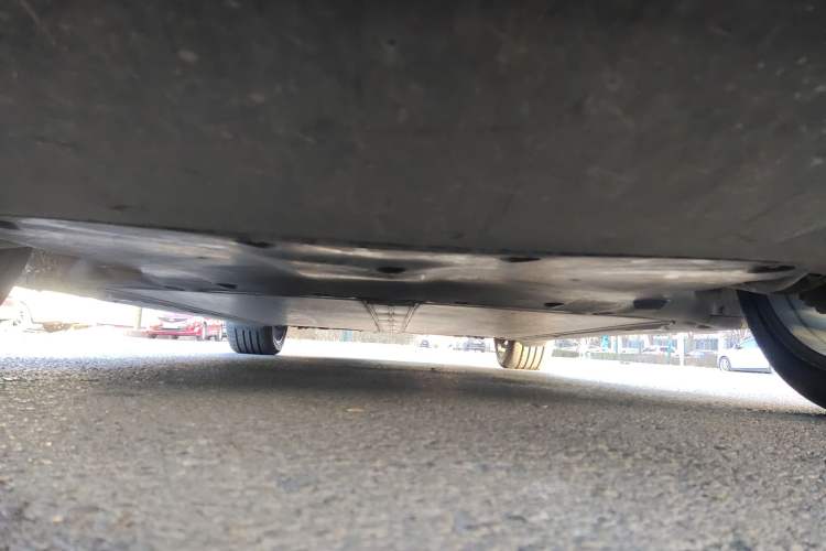 Used Tesla Model Y 2021 Long-Range All-Wheel-Drive Version Chassis Front
