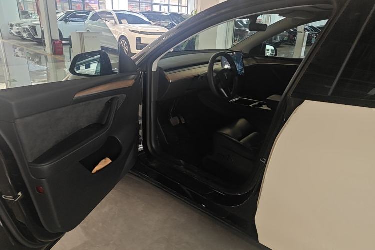 Used Tesla Model Y 2021 Standard Range Rear-Wheel Drive Version Driver Seat