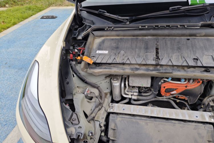 Used Tesla Model Y 2021 Standard Range Rear-Wheel Drive Version Engine Bay Right