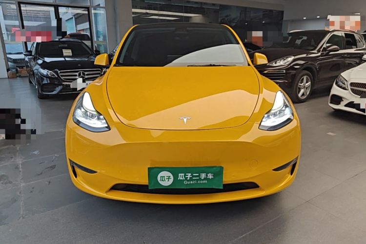 Used Tesla Model Y 2021 Long-Range All-Wheel-Drive Version Front