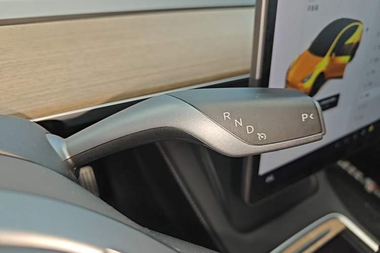 Used Tesla Model Y 2021 Long-Range All-Wheel-Drive Version Gear Lever