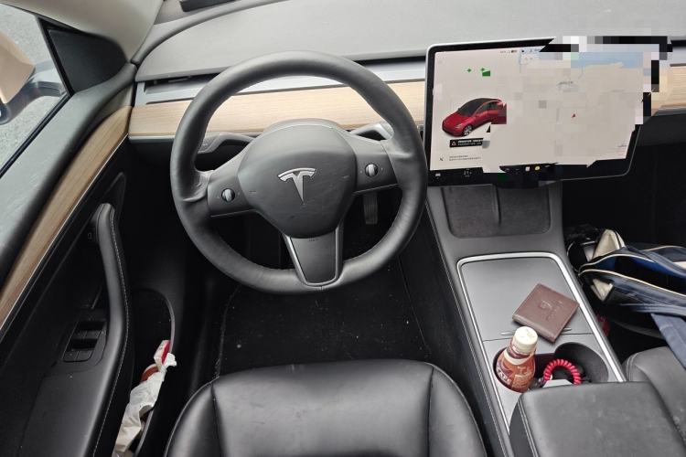 Used Tesla Model Y 2021 Standard Range Rear-Wheel Drive Version Steering Wheel