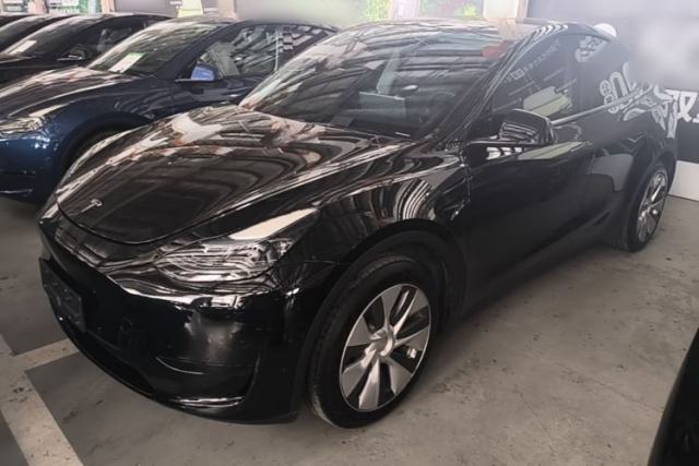 Tesla Model Y 2022 Revised Version Rear-Wheel Drive с пробегом