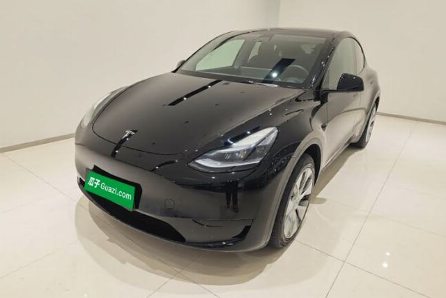 Używany Tesla Model Y 2022 Rear-Wheel-Drive Version