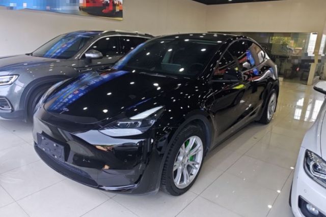 Używany Tesla Model Y 2022 Rear-Wheel-Drive Version