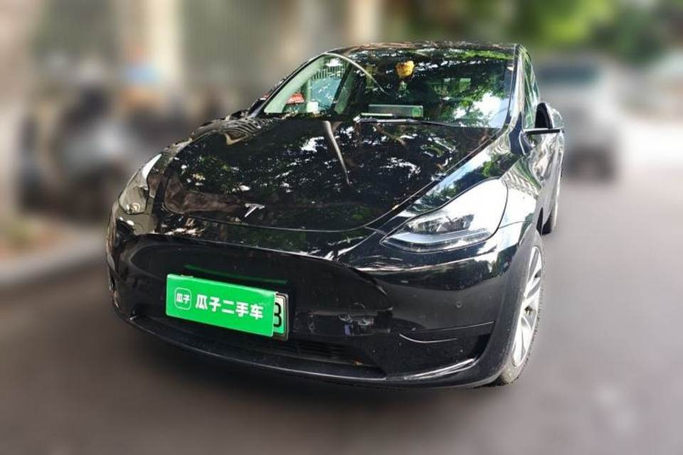 Tesla Model Y 2022