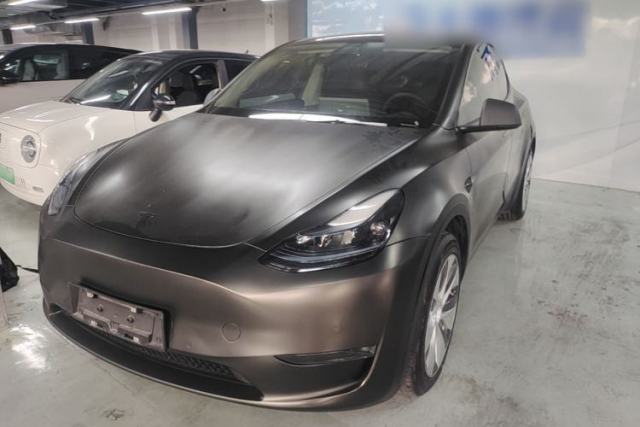 Used Tesla Model Y 2022 Long-Range All-Wheel-Drive Version