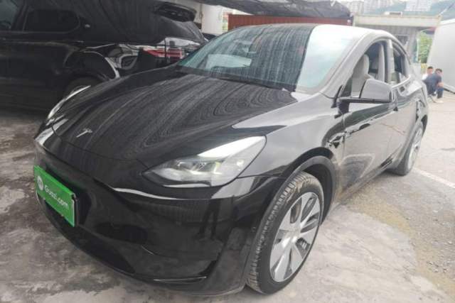 Ojetý Tesla Model Y 2022 Revised Version Rear-Wheel Drive