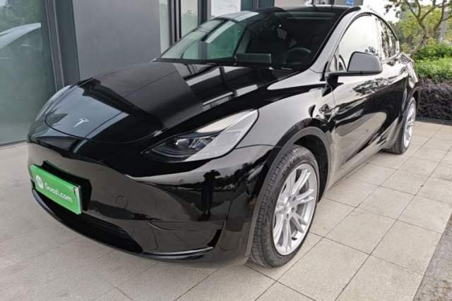 Tesla Model Y 2022 Revised Version Rear-Wheel Drive مستعملة