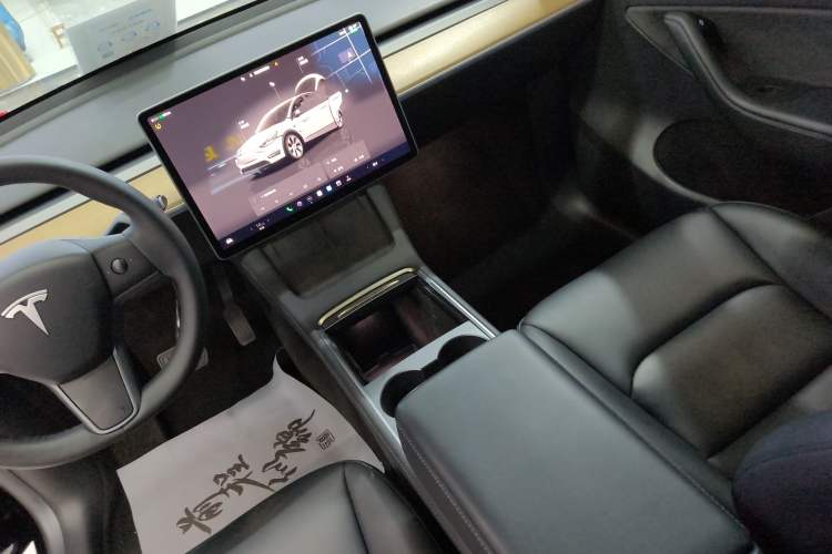 Used Tesla Model Y 2022 Rear-Wheel-Drive Version Audio And AC Panel