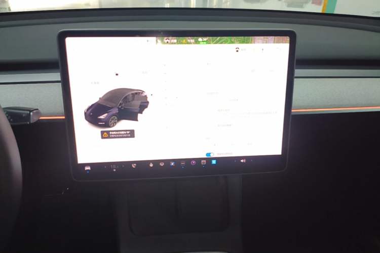 Used Tesla Model Y 2022 Revised Version Rear-Wheel Drive Audio And AC Panel